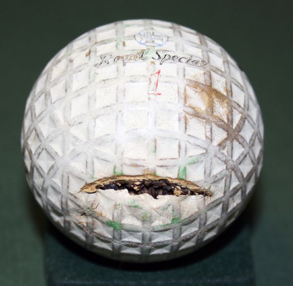 1932 Royal Special Golfball by US Rubber co