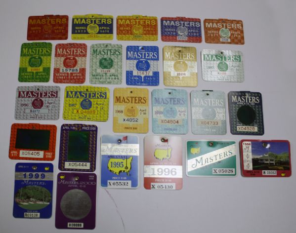 Masters Badge Lot of 25  different badges 1972 - 2000 Includes Nicklaus 72,75, 86 Woods 97