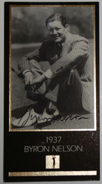 1937 Byron Nelson (D-'06)Autographed Grand Slam Ventures Gold Foil Black and White Card