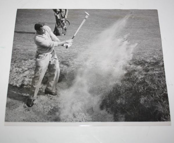 1951 Walker Cup Original Photo of Frank Stranahan Hitting Out of Bunker