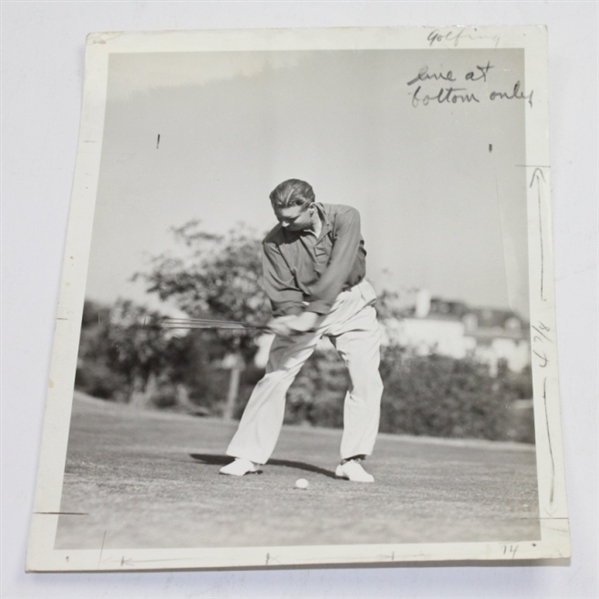 Jimmy Thomson  Signed Cut Autograph  & Vintage Photo From Mistakes In Golf-JSA COA