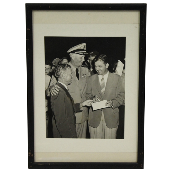 1942 All American 'Tam O'Shanter' Open Award Ceremony Photo with Byron Nelson - Framed - McMahon Collection