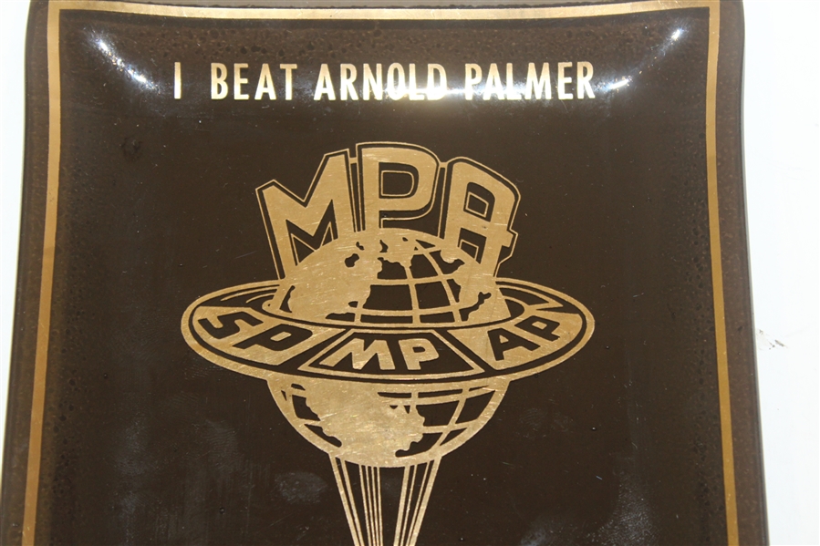 1963 'I Beat Arnold Palmer' Military Police Assoc. International Golf Day Glass Tray