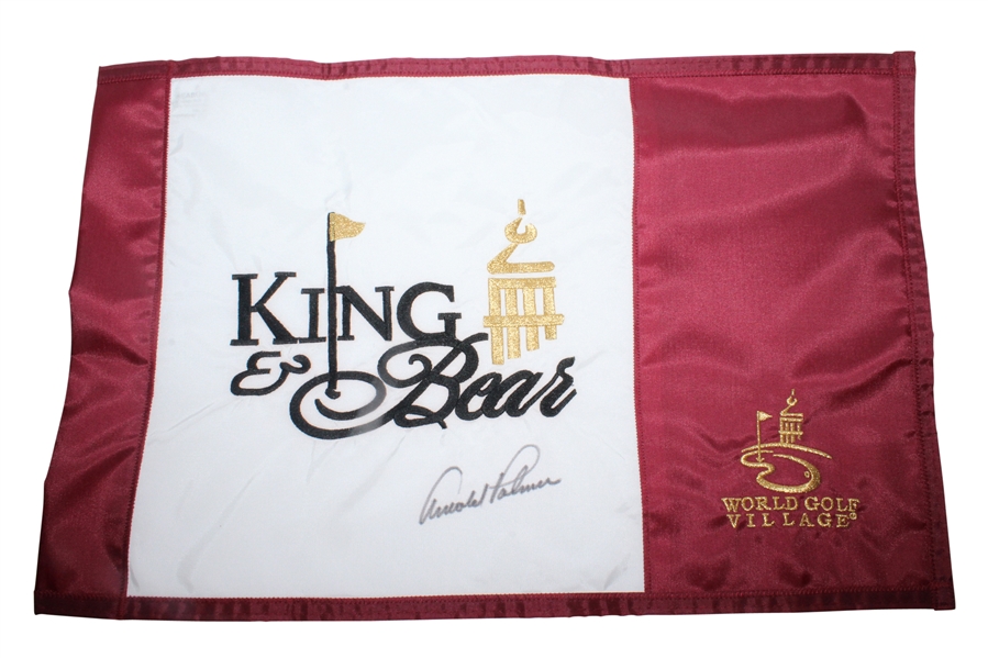 Arnold Palmer Signed 'King & Bear' Embroidered Golf Flag JSA ALOA