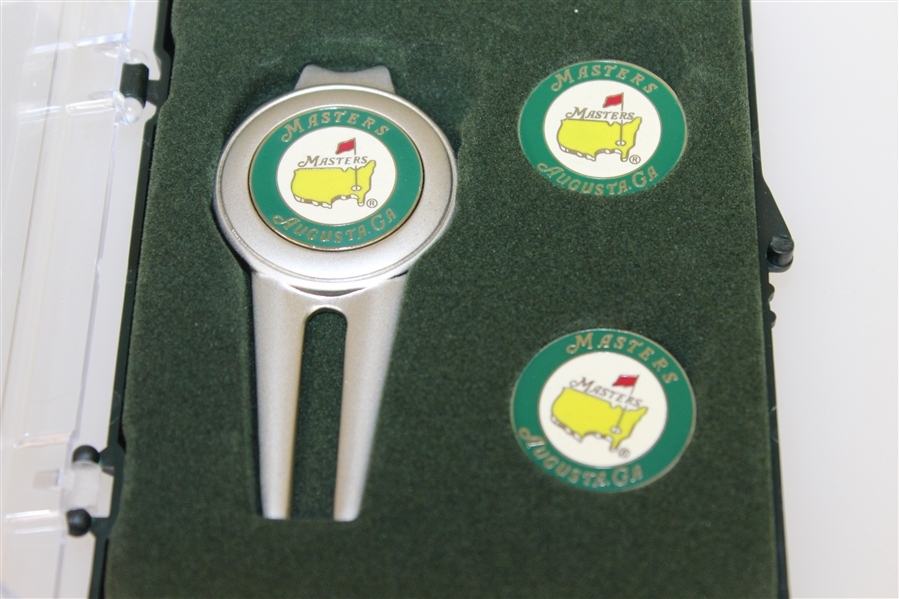 Masters Official Bag Tag & Divot Tool w/Ballmarkers Set - Official Merchandise