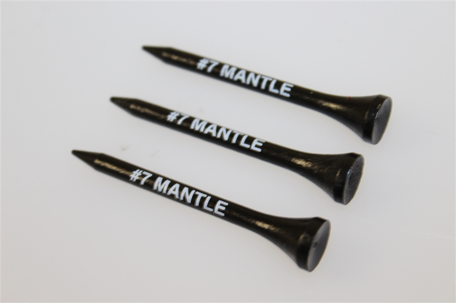 Mickey Mantle 1991 Loma Linda Bat Pens(3), Bat Key Chains(2), & #7 Mantle Yankees Tees(3)