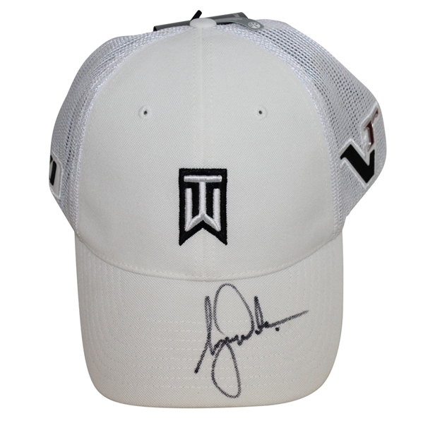 Tiger Woods Signed White Nike TW Hat Beckett COA #A09702