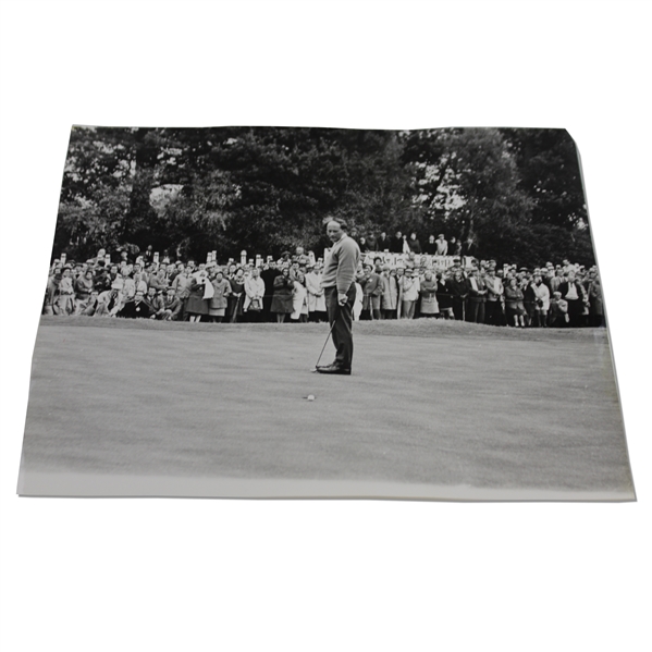 1964 Neil Coles Loses to Arnold Palmer at Piccadilly World Match Championship Press Photo - 8 x 10