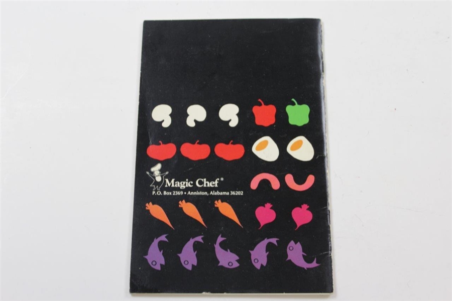 1977 Jack Nicklaus Classic 'Recipes For The Nineteenth Hole' MagicChef Booklet Featuring Jack & Family