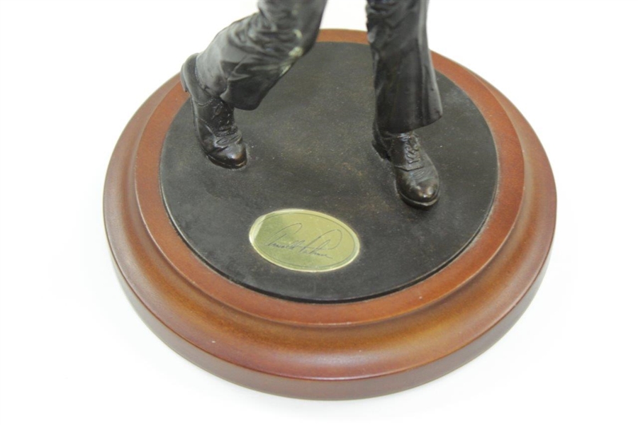 Arnold Palmer Danbury Mint Swinging Motion Statue with Miniature Golf Club