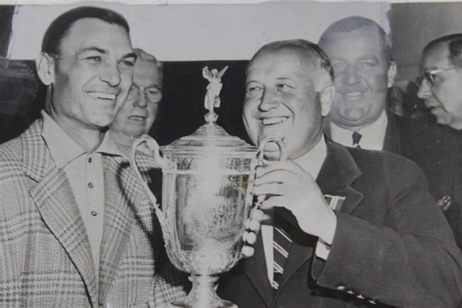 Ben Hogan 7/12/1954 PGA Trophy Press Photo