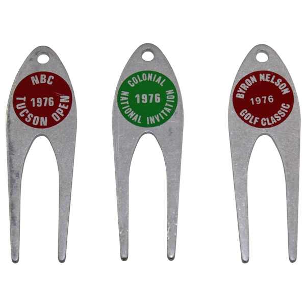 Charles Coody's Three 1976 Contestant Divot Tools - NBC Tucson Open, Colonial, & Byron Nelson