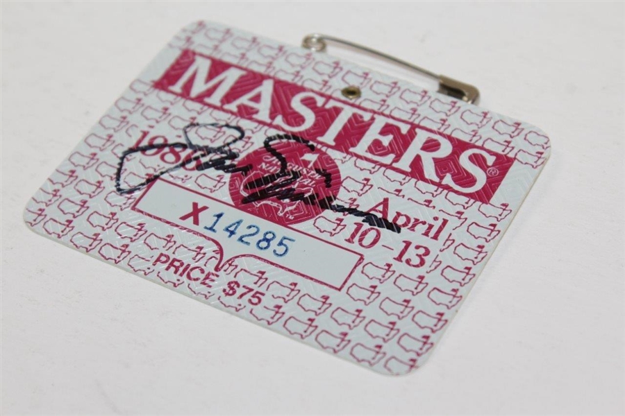 Jack Nicklaus Signed 1986 Masters Tournament SERIES Badge #X14285 JSA ALOA