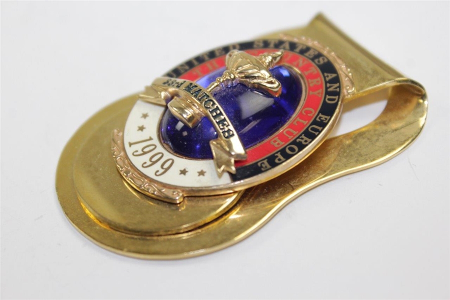 Hal Sutton's 1999 Ryder Cup at The Country Club Brookline USA Team Member Contestant Clip/Badge