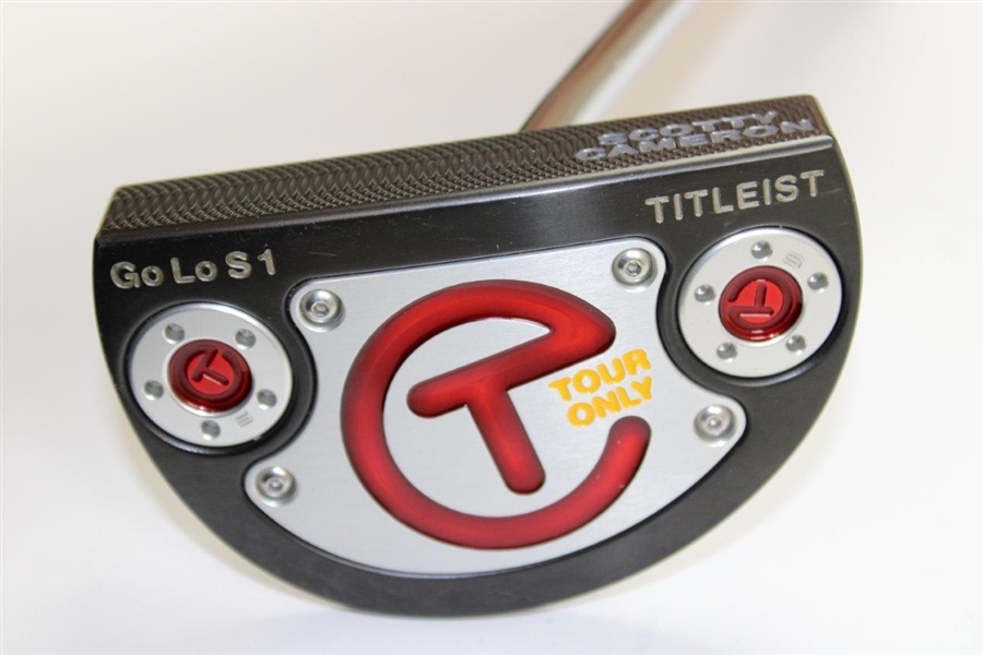 Vinny Giles' Personal Used Scotty Cameron GoLo S1 Tour Only Circle T Putter with Headcover