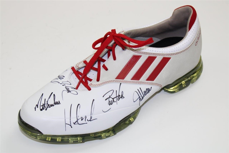 Tiger Woods, Phil Mickelson, Fred Couples & others Signed 2012 Ryder Cup Team Shoes JSA ALOA