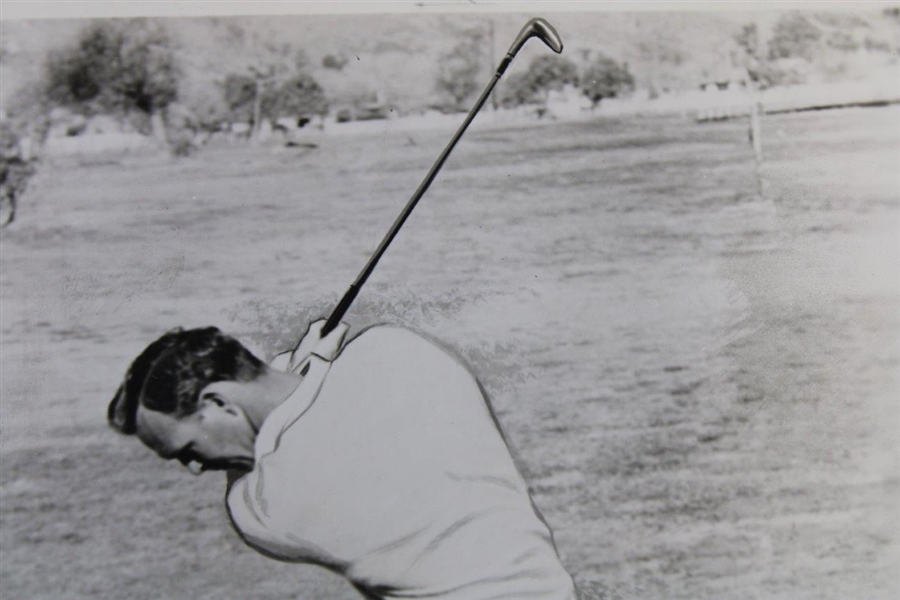 Arnold Palmer Hitting Out of Bunker Original Wire Photograph  - 7-10-1960