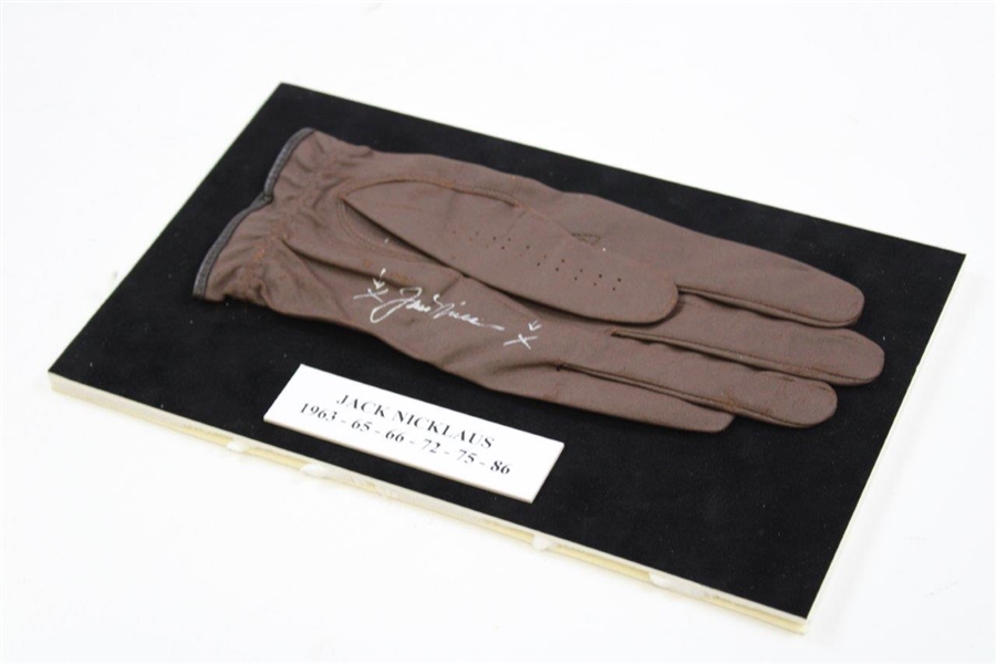 Jack Nicklaus Signed Golf Glove Display with 1963-65-66-72-75-86 Nameplate JSA ALOA