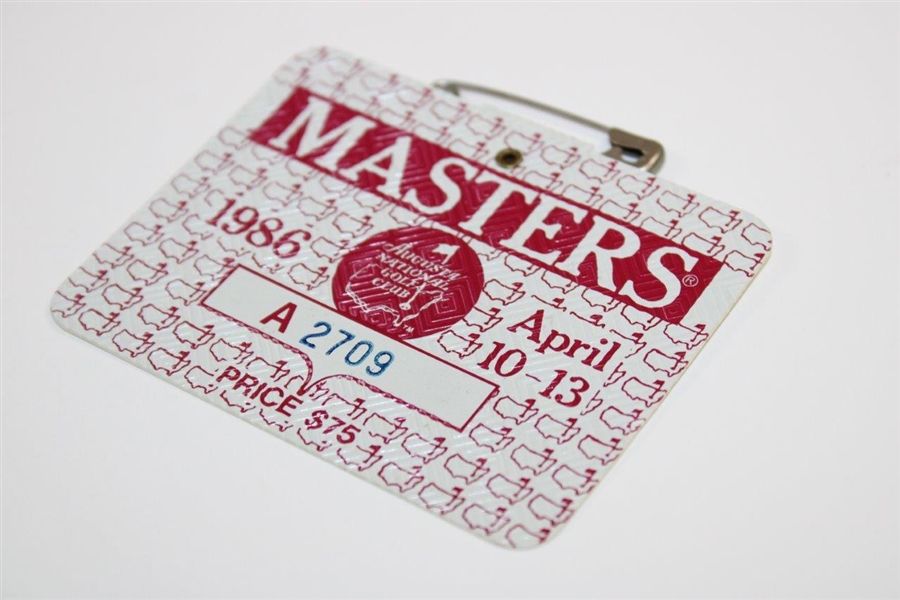 1986 Masters Tournament Series Badge #A2709 Nicklaus Winner