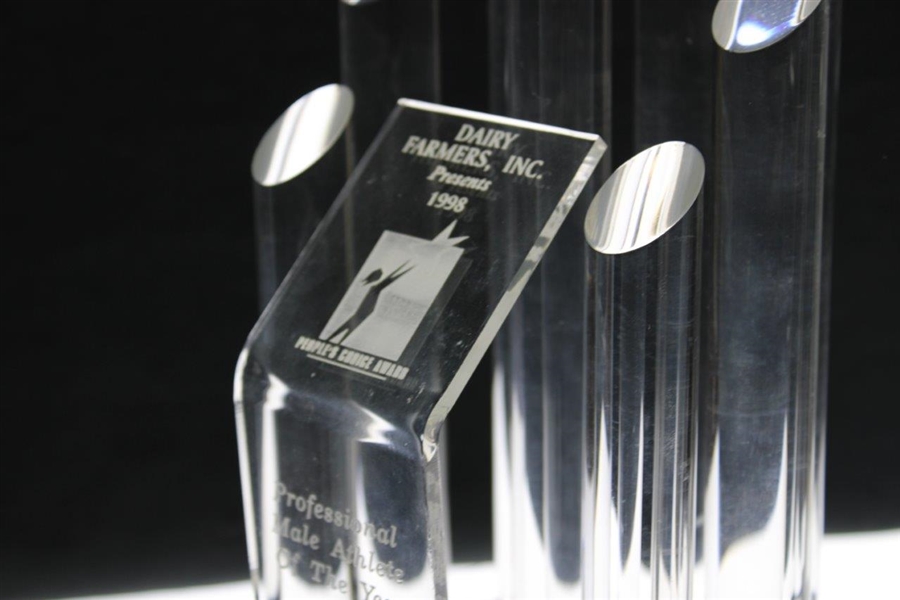 1998 Tiger Woods Florida Sports Hall of Fame People's Choice Award Professional Male Athlete of the Year Trophy