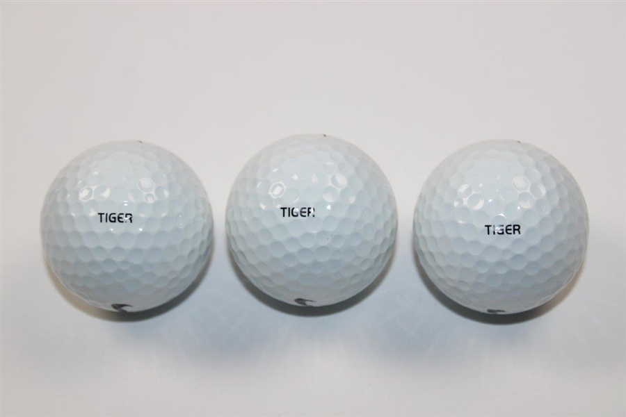 Tiger Woods Dozen Nike One Platinum Tour Prototype Golf Balls in Box