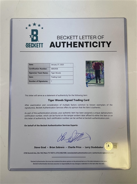 Tiger Woods Signed 2001 Upper Deck Rookie Card - Beckett #00015545792 - Rare