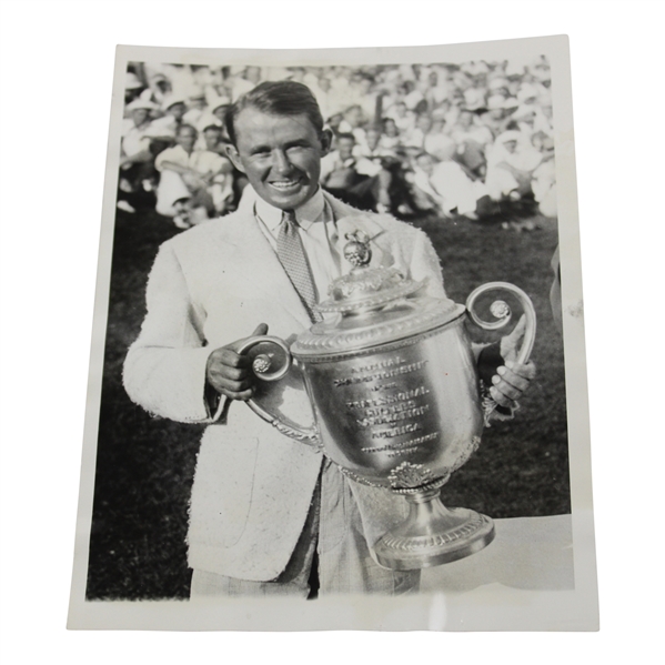 Paul Runyan with The Rodman Wanamaker Trophy AP Press Photo 7/28/1934