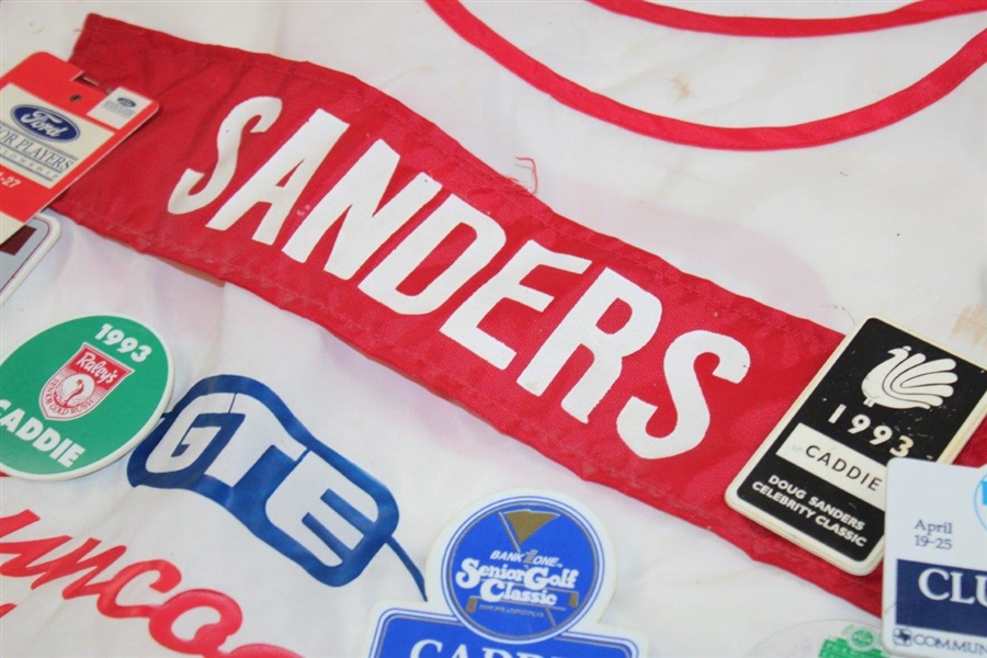 Doug Sanders GTE Suncoast Classic Caddie Bib w/Lot Of Caddie Badges 