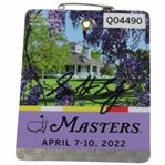 Scottie Scheffler Signed 2022 Masters SERIES Badge #Q04490 JSA ALOA
