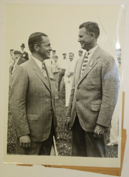 Associated Press Wire Photo Bobby Jones at 1934 US Open w/USGA President Herbert Jaques 