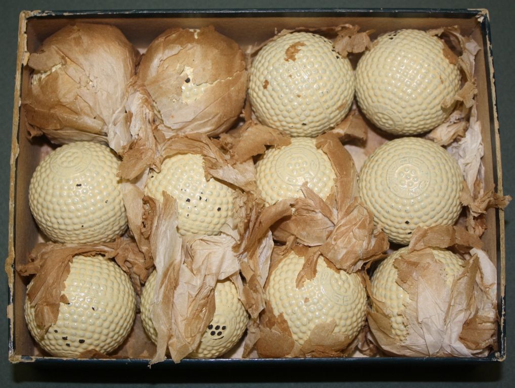 Lot Detail - DOZEN of Spalding Mint Bramble Gutty Balls in ...