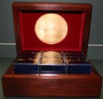 George Bush Presidential Seal  Six Golf Balls With VIP Presentation Box