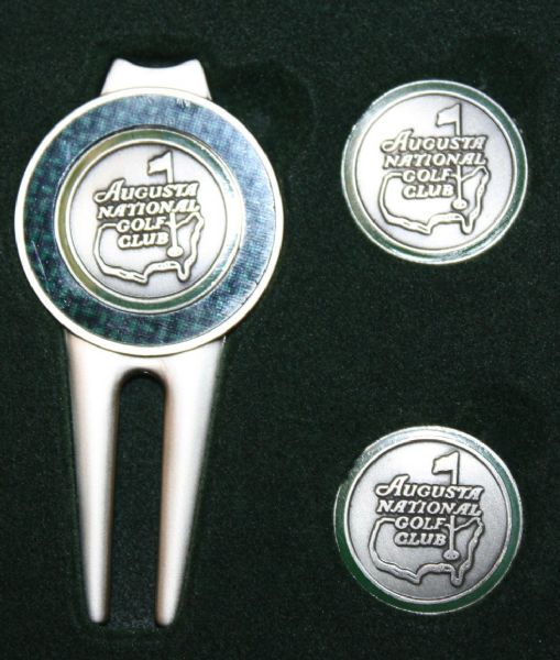 Augusta National Golf Club Members Divot Tool with Two Extra ANGC Metal Ballmarkers