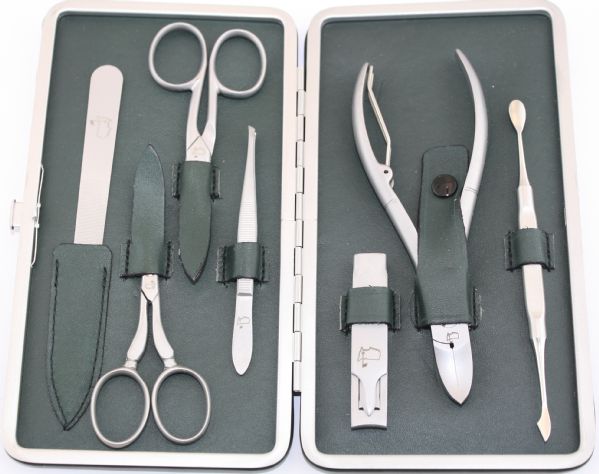 2001 Augusta National Golf Club Masters Gift - Grooming Kit