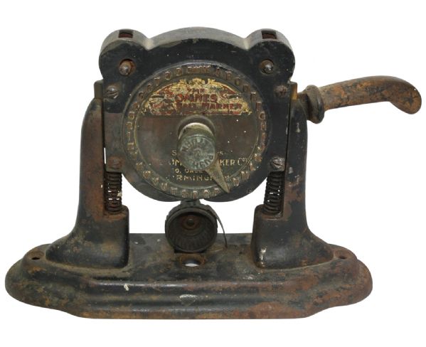 Rare Chambers Patent “The Omnes Golf Ball Marker” Cast Iron Golf Press - Circa 1910