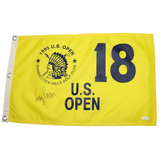 Corey Pavin Signed 1995 US Open Championship at Shinnecock Hills GC Flag JSA #N48526