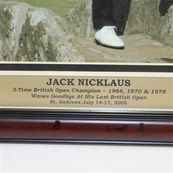 Jack Nicklaus 'Waves Goodbye' at St. Andrews 2005 - Framed