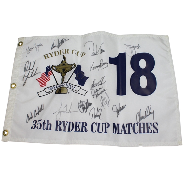 2004 Ryder Cup United States Team Signed Flag - Steve Jones Collection JSA ALOA