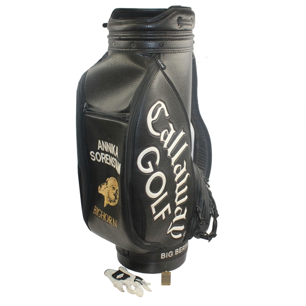 Annika Sorenstam 1997 Tour Golf Bag with Her Glove & 1992 LPGA Mazda Contestant Badge
