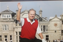 Nicklaus Waves Goodbye from St. Andrews Display - Photo, 5lb Note, & Plaque - Framed