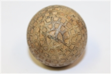 Classic Wilson Square Mesh Pattern Golf Ball