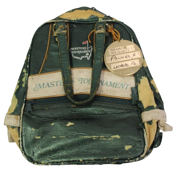 Arnold Palmers Personal 1972 Masters Shoe Bag with Contestant Metal Tag - "Rack A, Position 1"