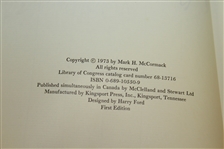 'The Wonderful World of Professional Golf' by Mark McCormack Signed by Dave Marr JSA ALOA - Roth Collection