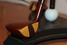 Golfer Themed Lamp with Three Crossed Clubs & Golf Ball Display - Great Presentation 