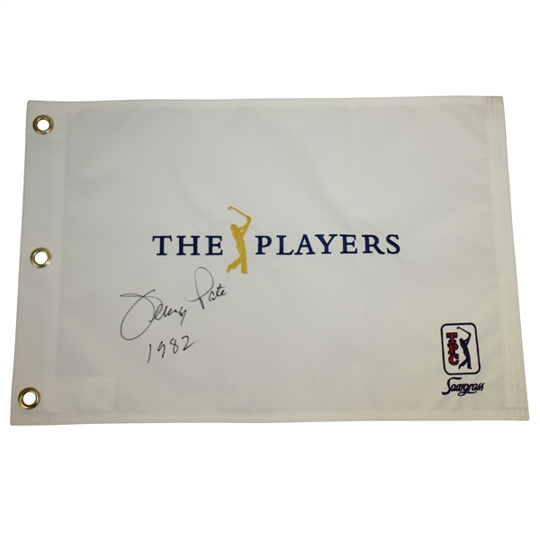 Jerry Pate Signed The Players Embroidered Flag w/ "1982" Inscription JSA ALOA