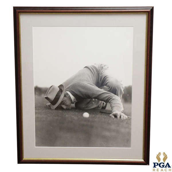 Sam Snead Eyeing Putt Photo