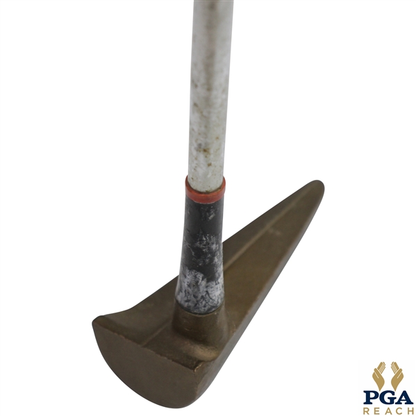 The Hammerhead Putter by Sling Master
