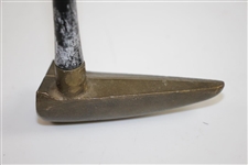 The Hammerhead Putter by Sling Master