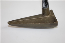 The Hammerhead Putter by Sling Master