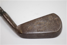 A.E. Lard 'Whistler' Spalding Gold Medal Accurate Mashie